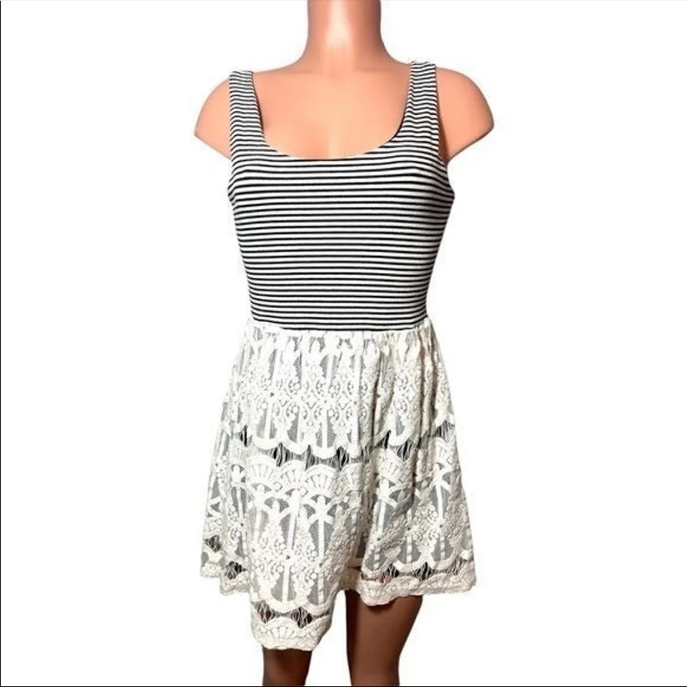 Le lis black and white mini dress size small